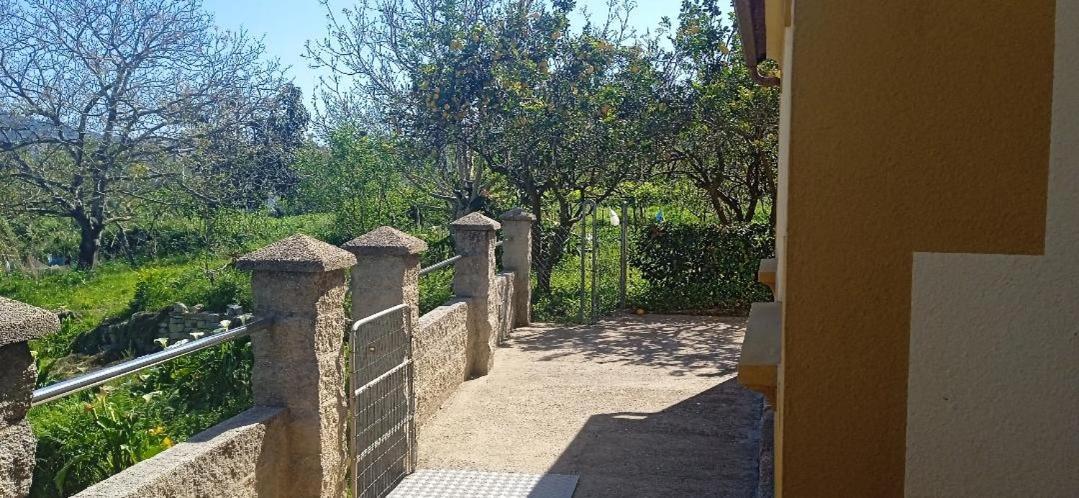 Villa Casita con terreno a 10 minutos del centro de Vigo Moaña Exterior foto